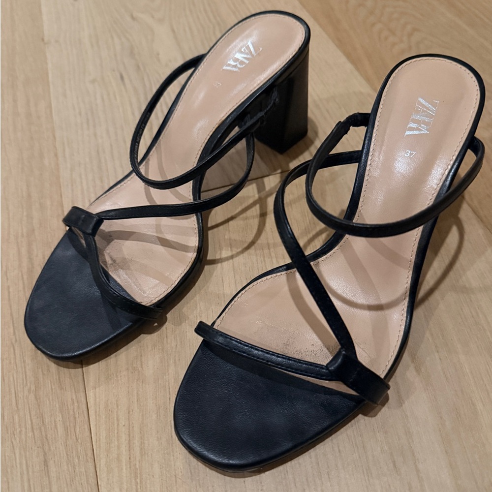 Zara Black Strappy Block Heel Sandals with Square Toe